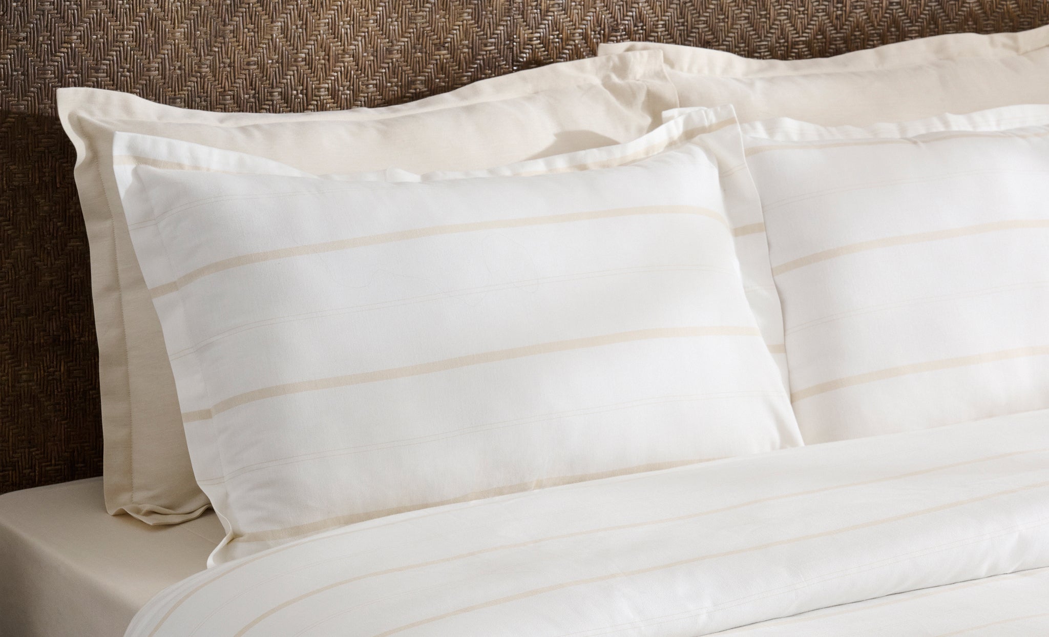 Chambray Weave: The Secret to Lightweight Yet Durable Bed Linen