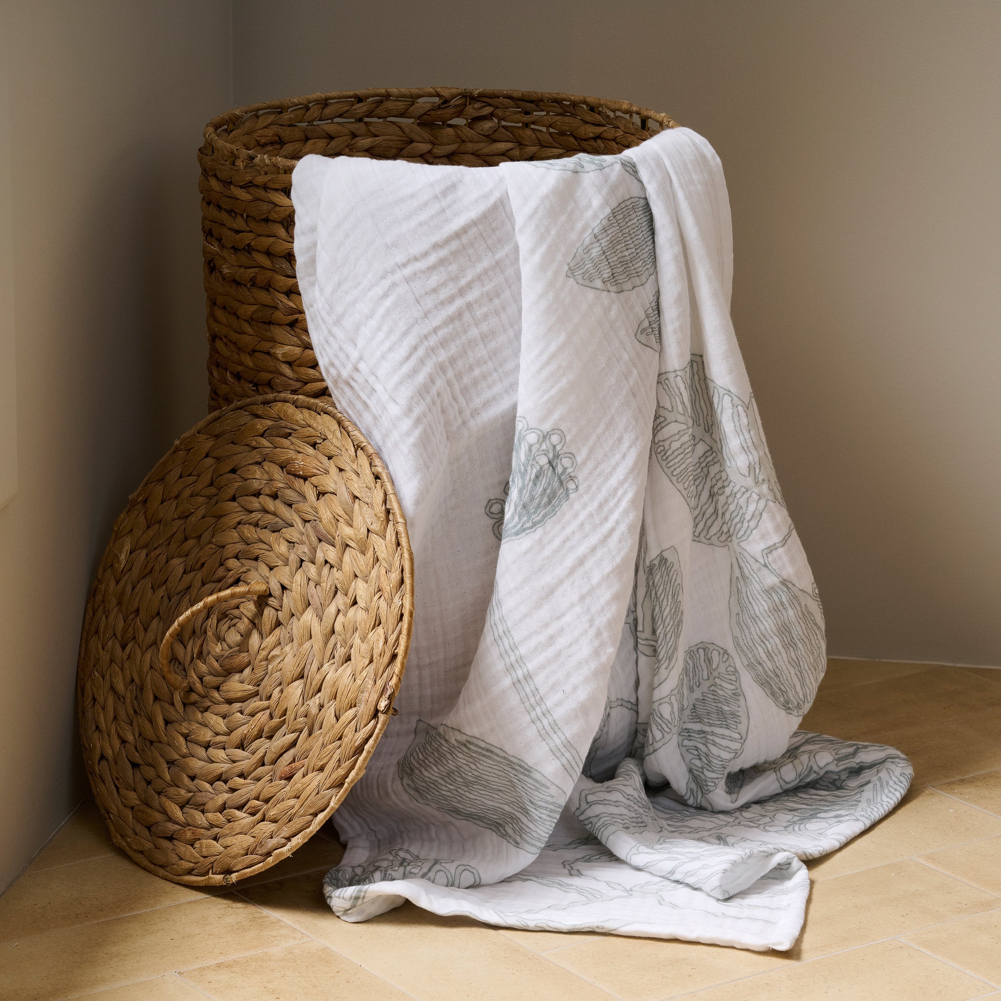 Vine Bloom | Cotton Gauze | Bath Towel