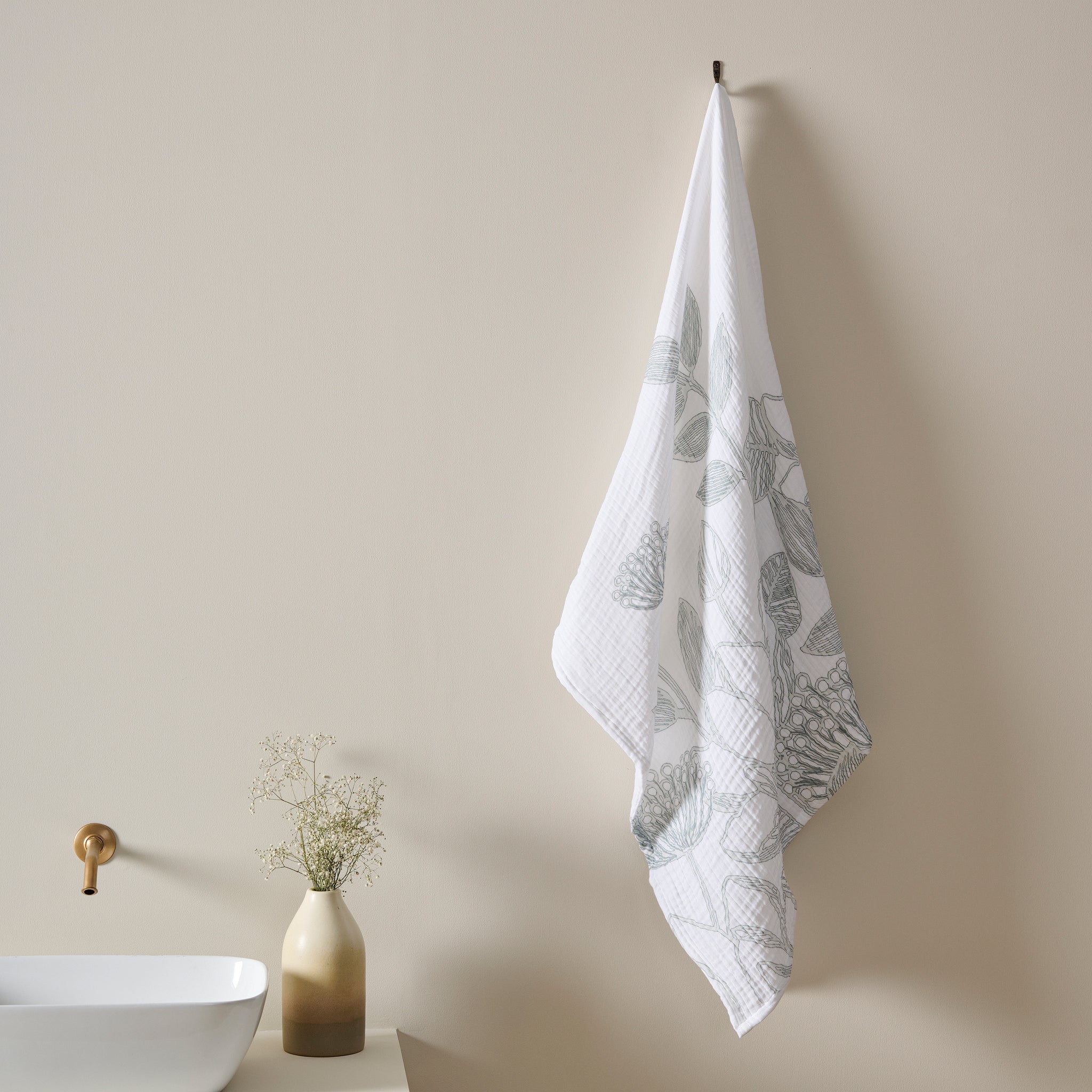 Vine Bloom | Cotton Gauze | Bath Towel