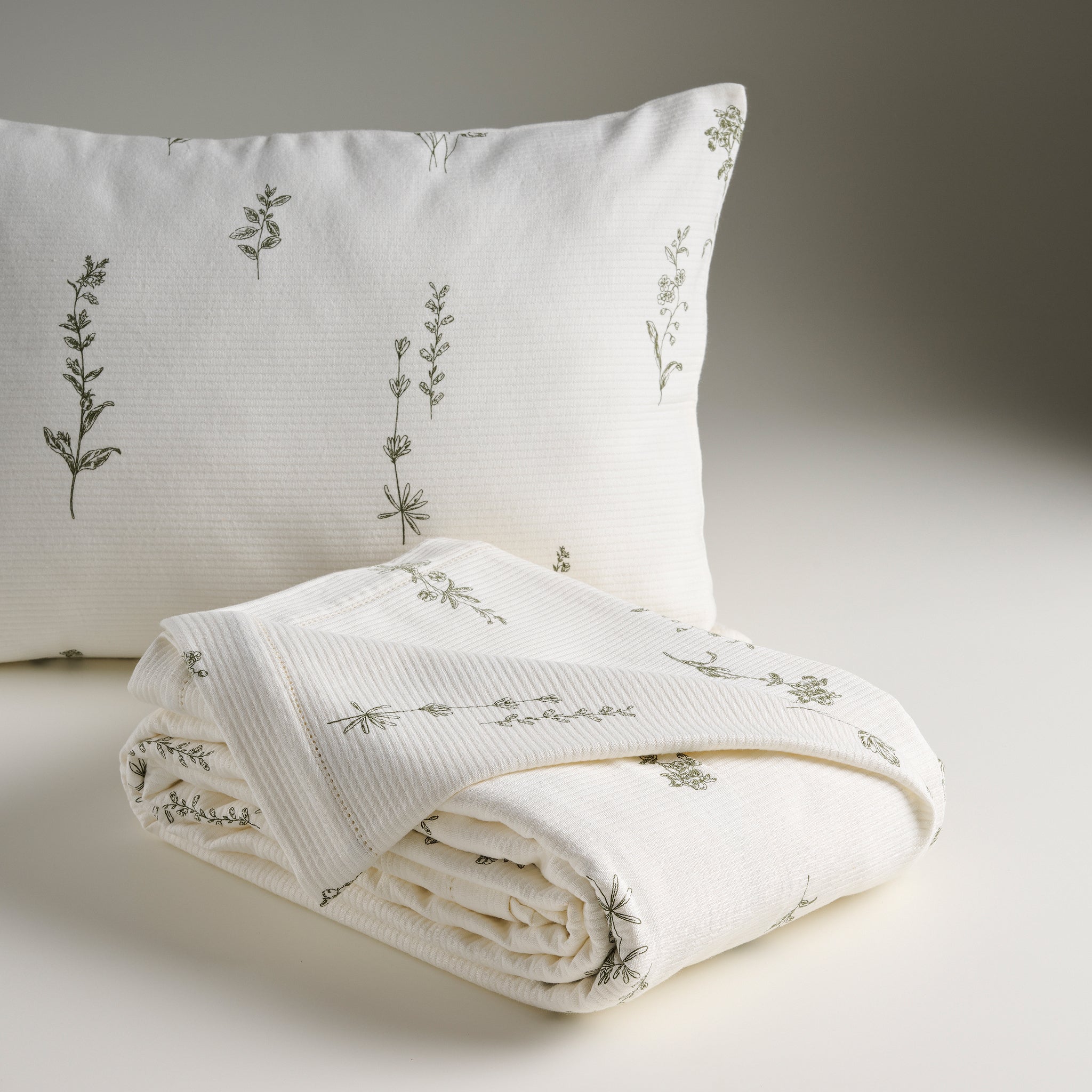 Wildflower | Cotton | Cord Rib | Bed Cover