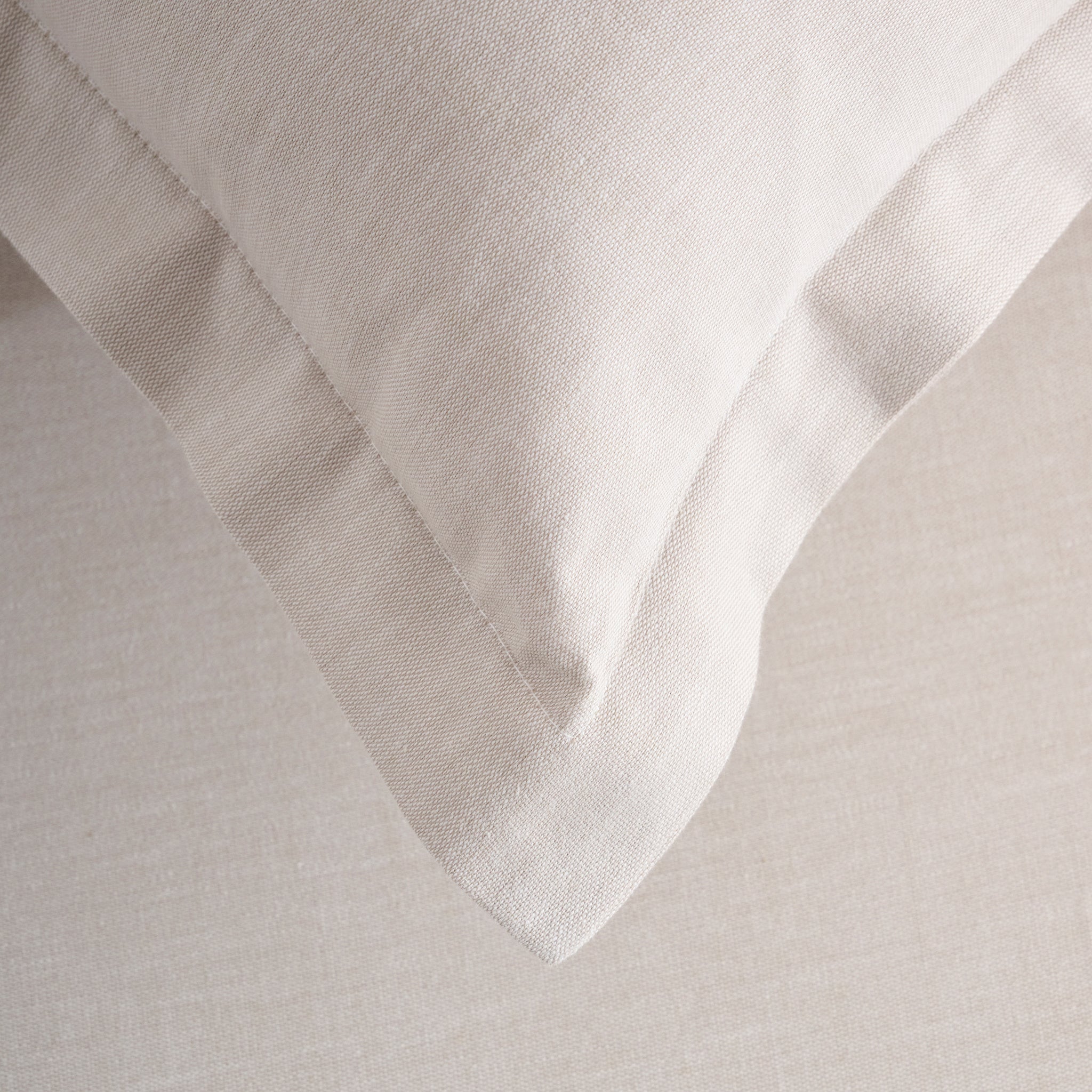 Feather Pearl | Cotton Bamboo | Chambray | Bedsheet