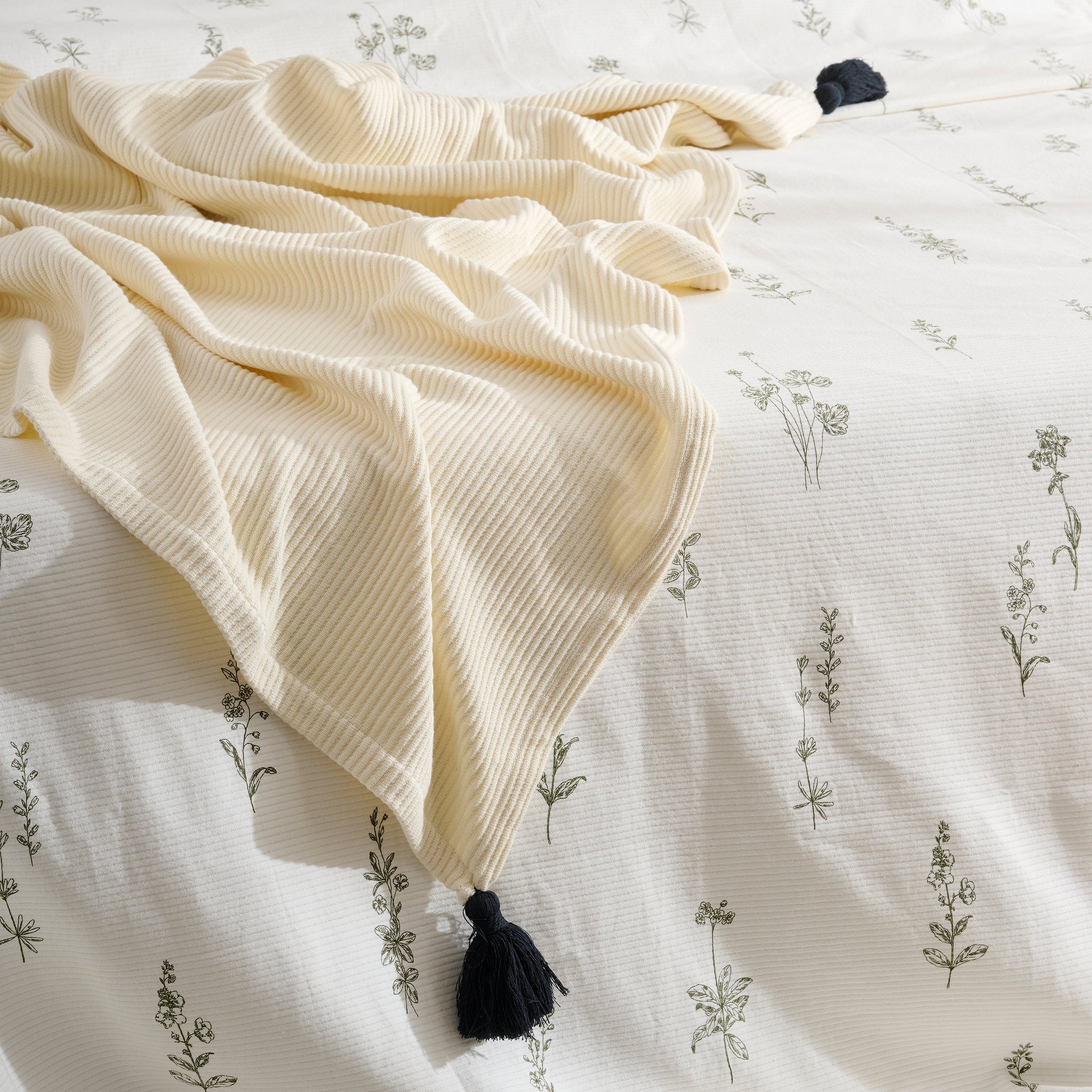 Cream Plume | Cotton Bamboo | Cord Rib | Throw