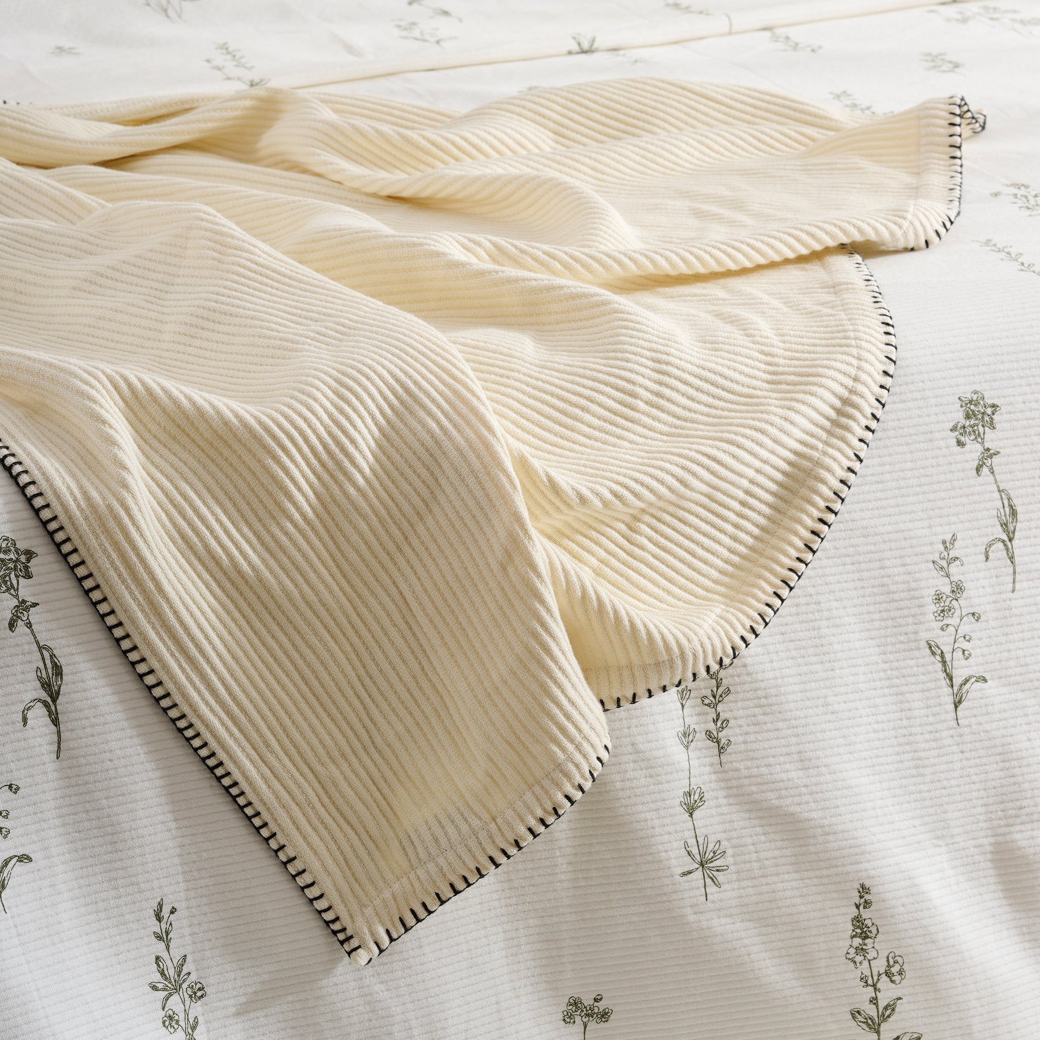 Cream Whip  | Cotton Bamboo | Cord Rib | Throw