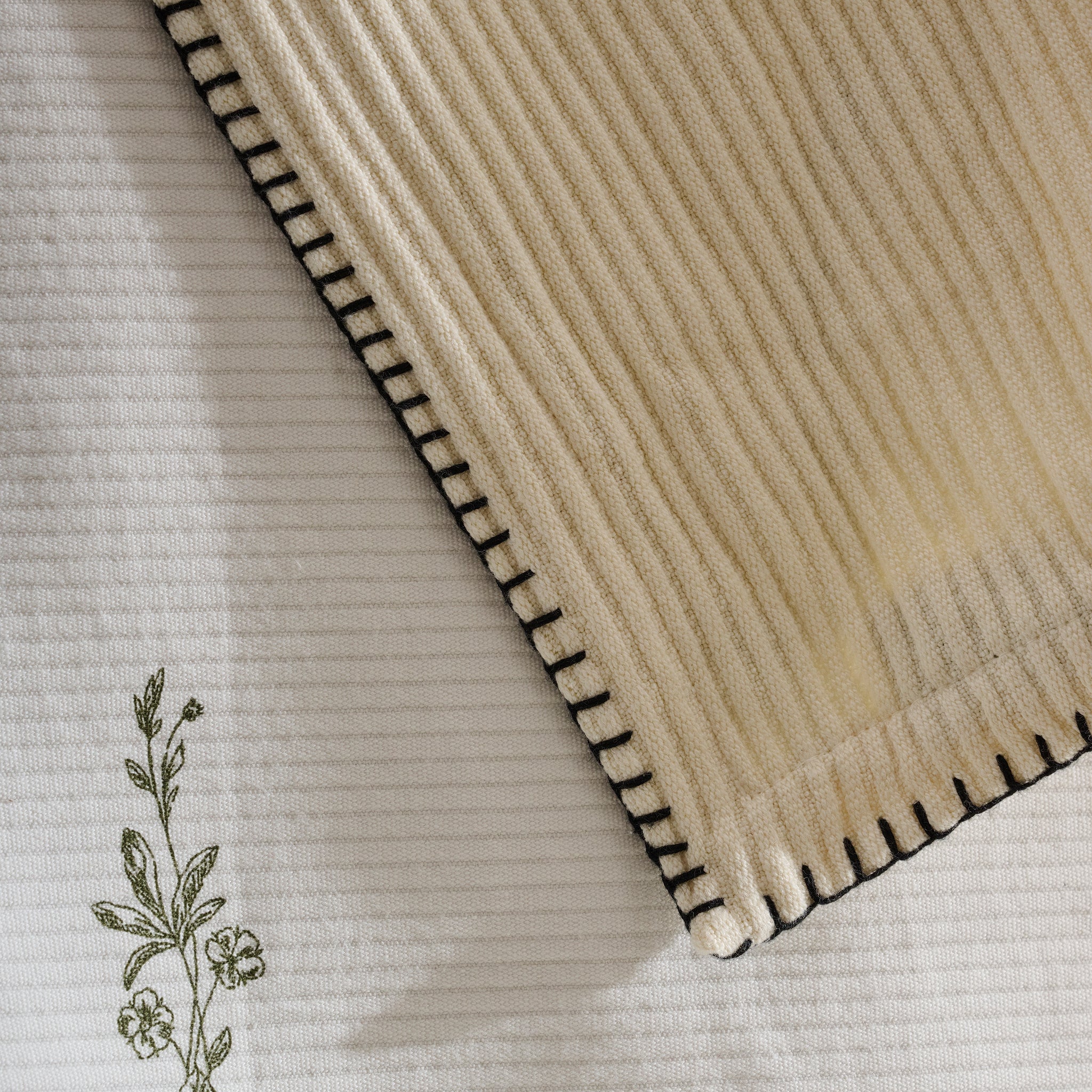 Cream Whip  | Cotton Bamboo | Cord Rib | Throw